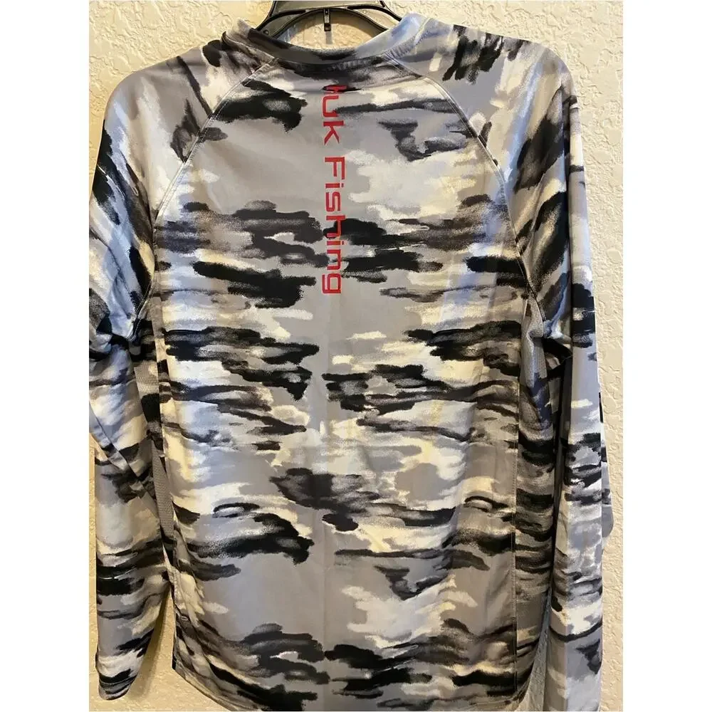 Huk Long-Sleeve Performance Top Black & White Camo men’s Small Moisture Wicking